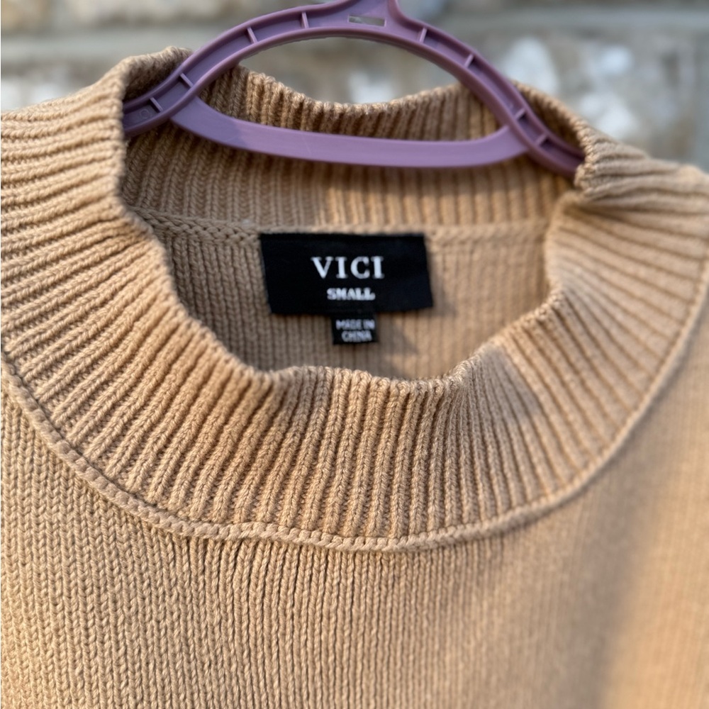 Vici women’s Tan Sweater,Sz small. - Picture 2 of 7